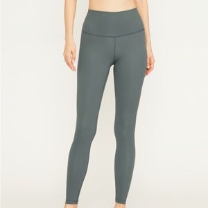 everlane leggings